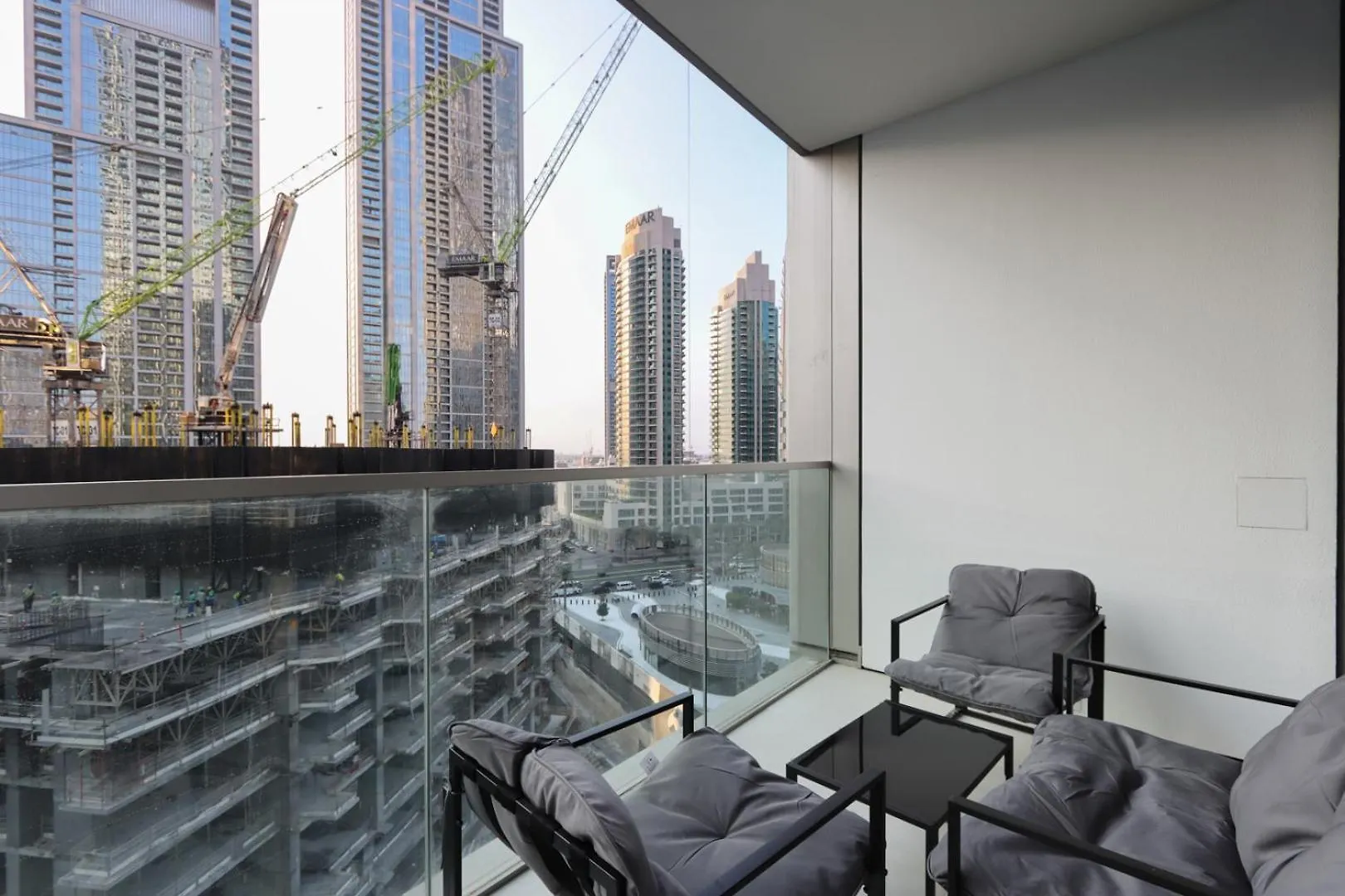 Livbnb-Prestige 1Br In Grande, Pool With Iconic Burj Khalifa View Дубай 0*,